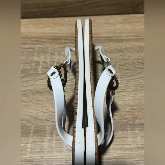 MICHAEL KORS white Cork Sandals Gold MK Logo Charm Jelly Flip Flops Size 11 Shoe - Picture 5 of 7